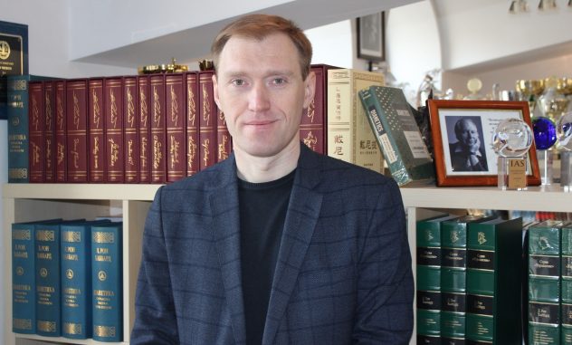 Інтерв’ю із Олександром Михайлецем, відповідальним за зв’язки з громадськістю церкви Саєнтології  у м. Києві на тему : Історія та сучасний стан церкви Саєнтології в Україні