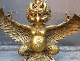 Гаруда – міфічна істота в індуїстській та буддистській міфології.