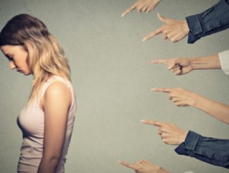 5 признаков того, что вы страдаете типичным комплексом жертвы