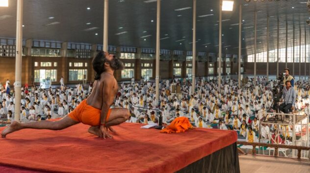 Свами Рамдев — кто такой, йога, пранаяма и аюрведа Патанджали