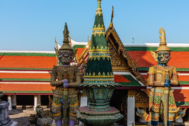 Тхеравада: історія, канон Тіпітака та космологія «шляху старійшин»