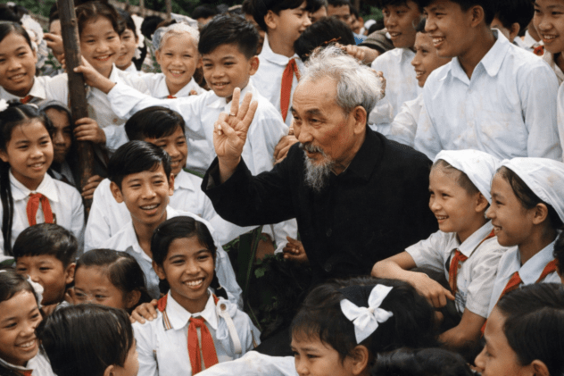 Формування двох В’єтнамів: кінець французького колоніалізму та витоки війни (1954–1956)